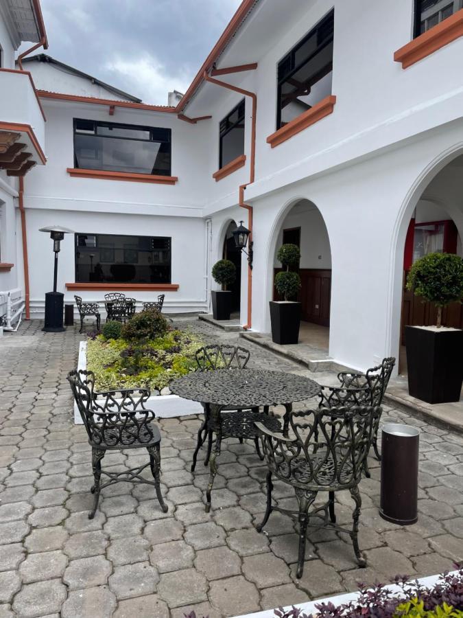 Hotel Ambassador Quito Exterior photo