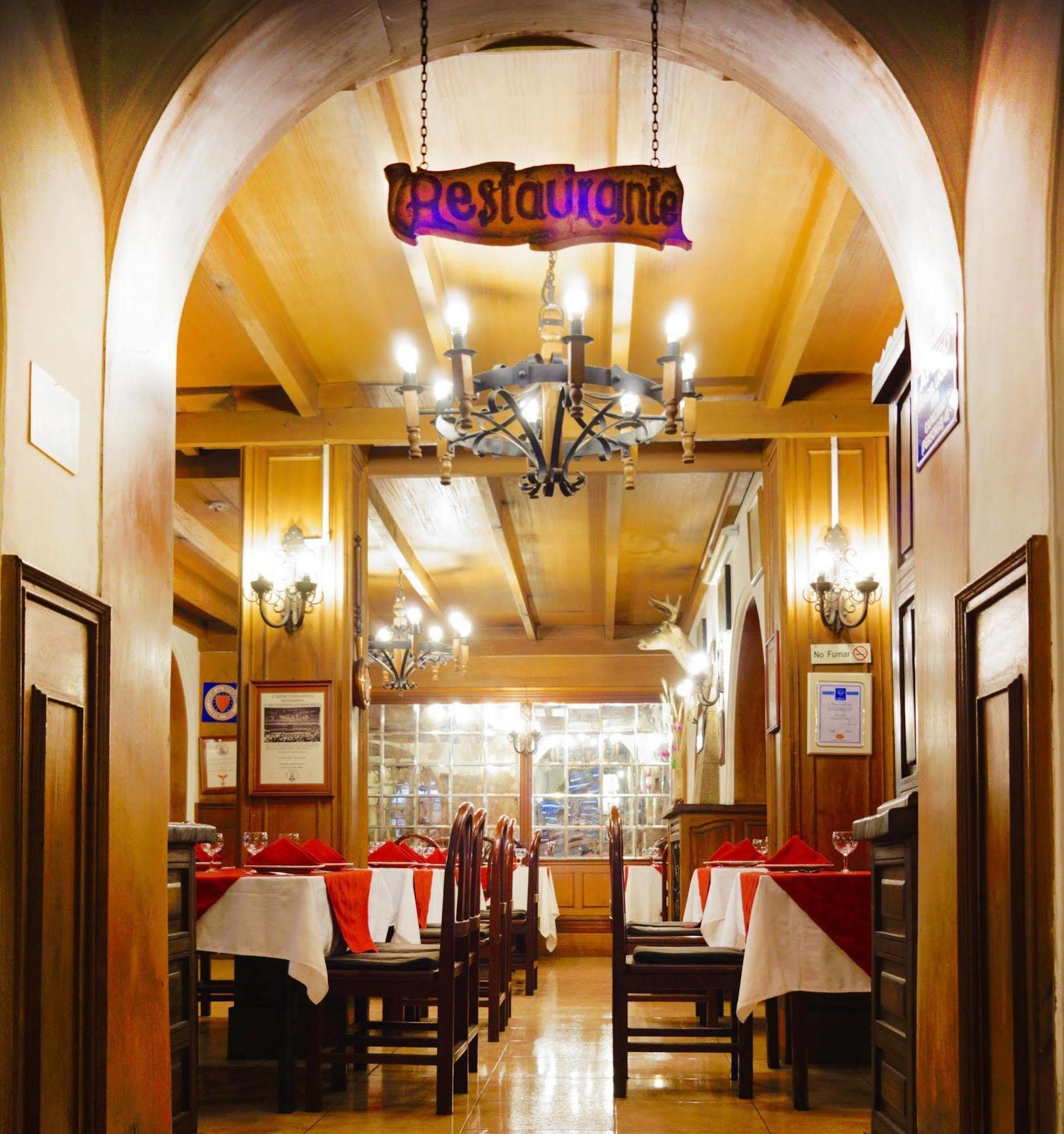 Hotel Ambassador Quito Exterior photo